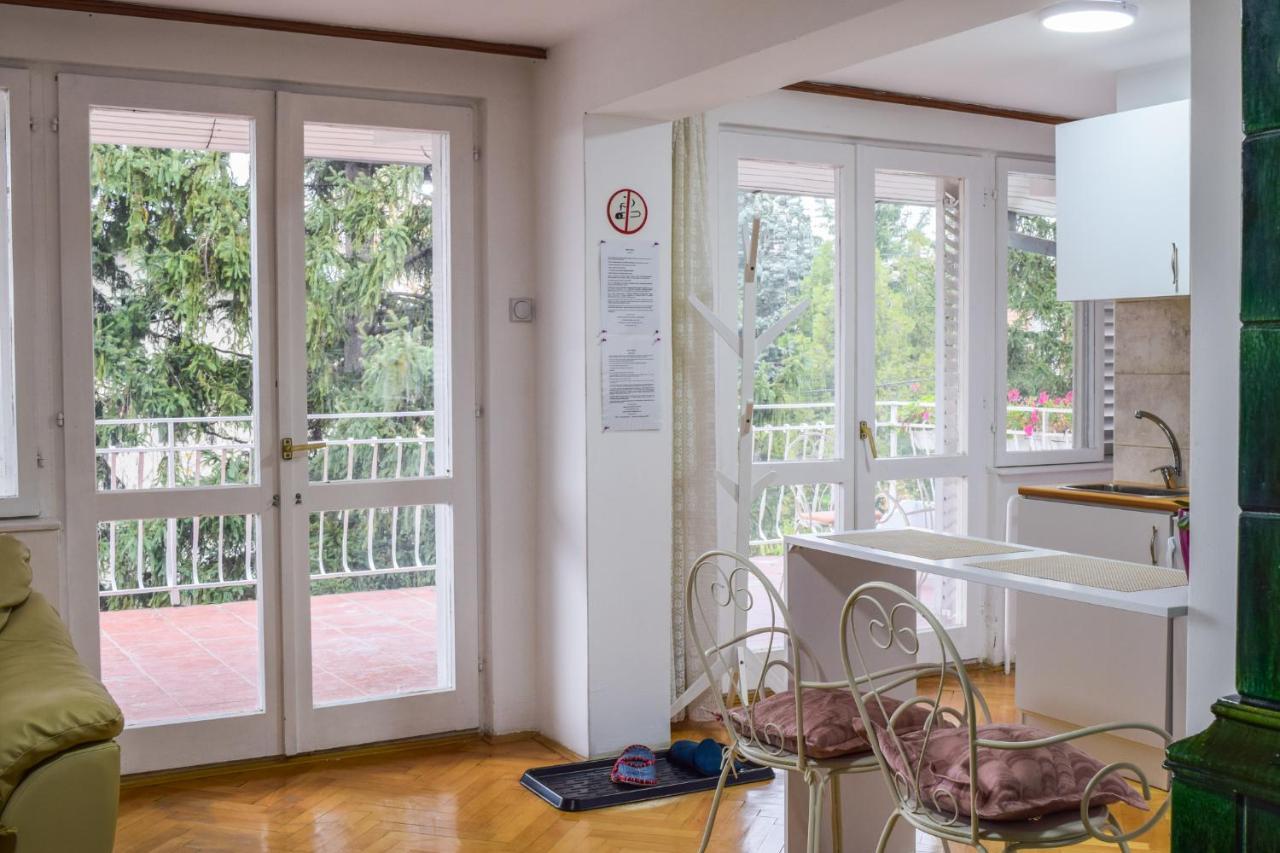 White House With Sauna And Jacuzzi Novi Sad Exterior foto